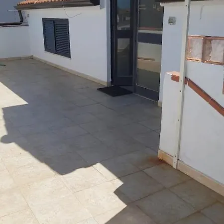 Mansarda Confortevole بيت للعطل San Giovanni Suèrgiu